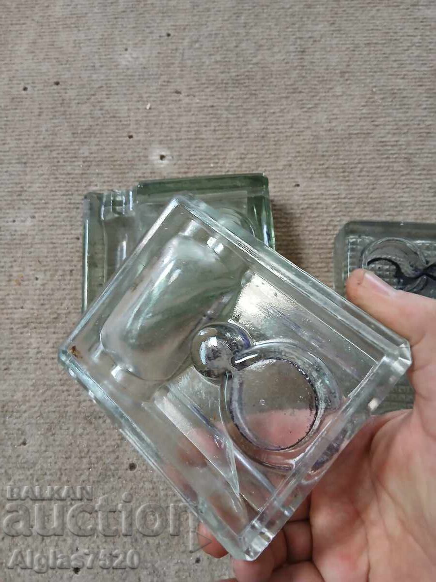 Delivery of 3 glass inkwells