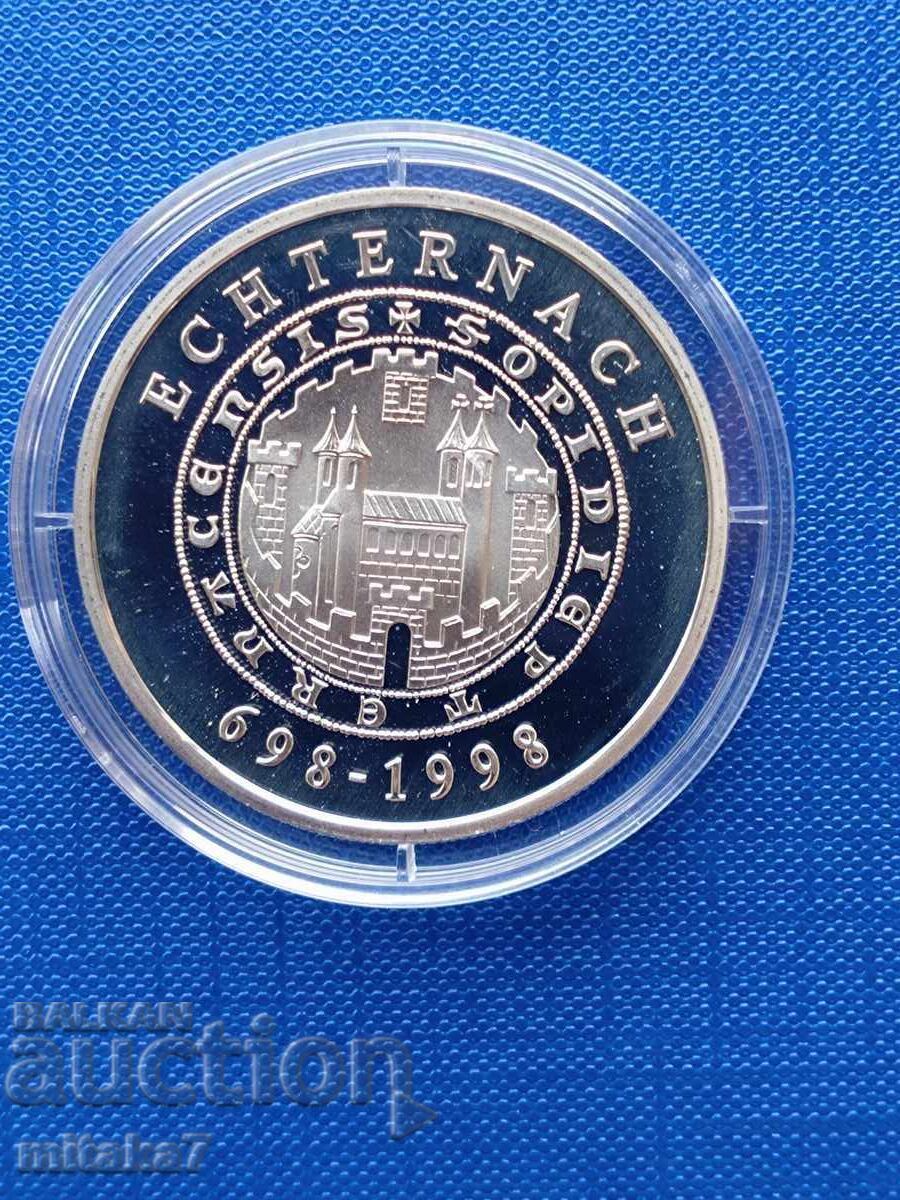 500 franci 1998, Luxemburg cu preț € 51.00 | 99.75 BGN 500 franci 1998, Luxemburg cu preț € 51.00 | 99.75 BGN