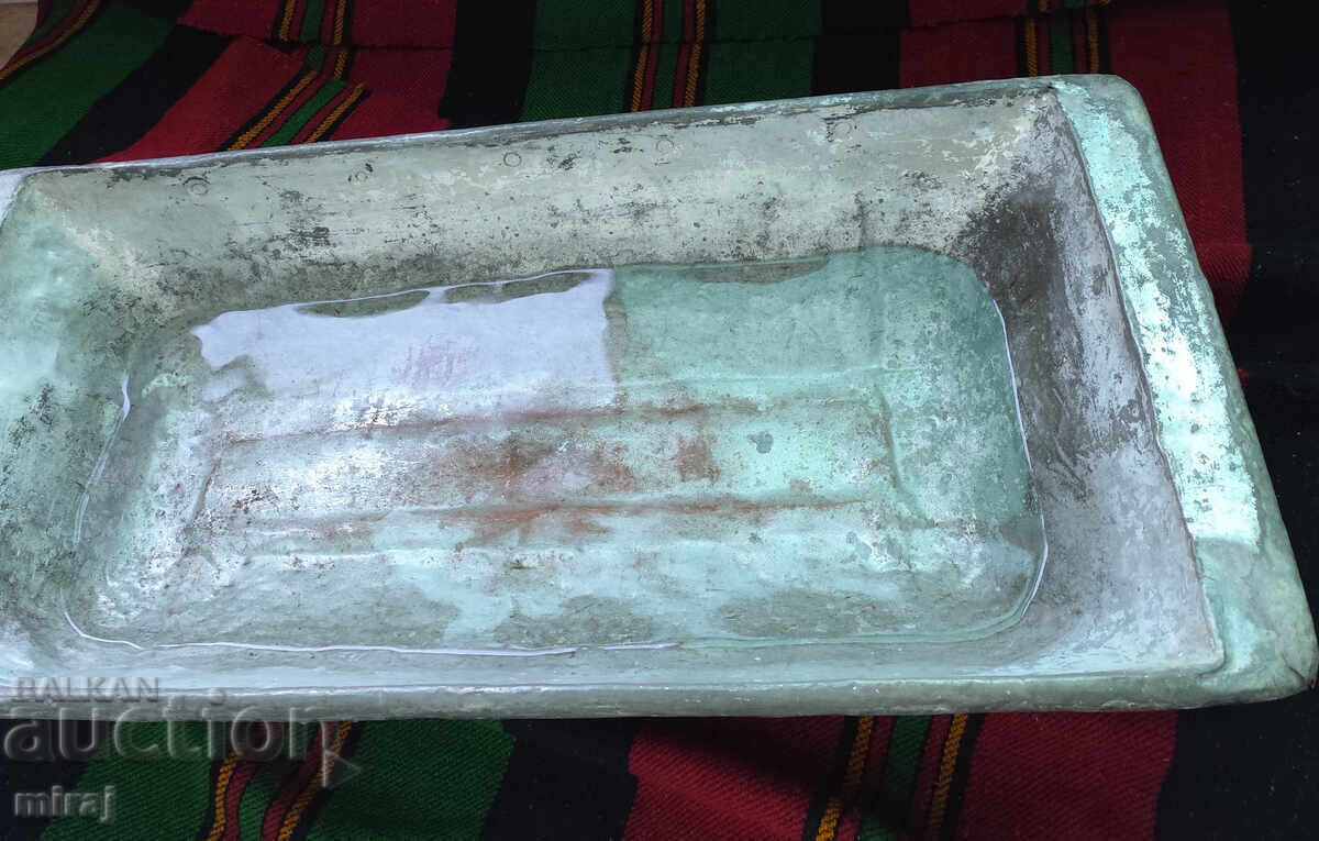 Δημοπρασία Λεκάνη από σφυρήλατο χαλκό Δημοπρασία Λεκάνη από σφυρήλατο χαλκό