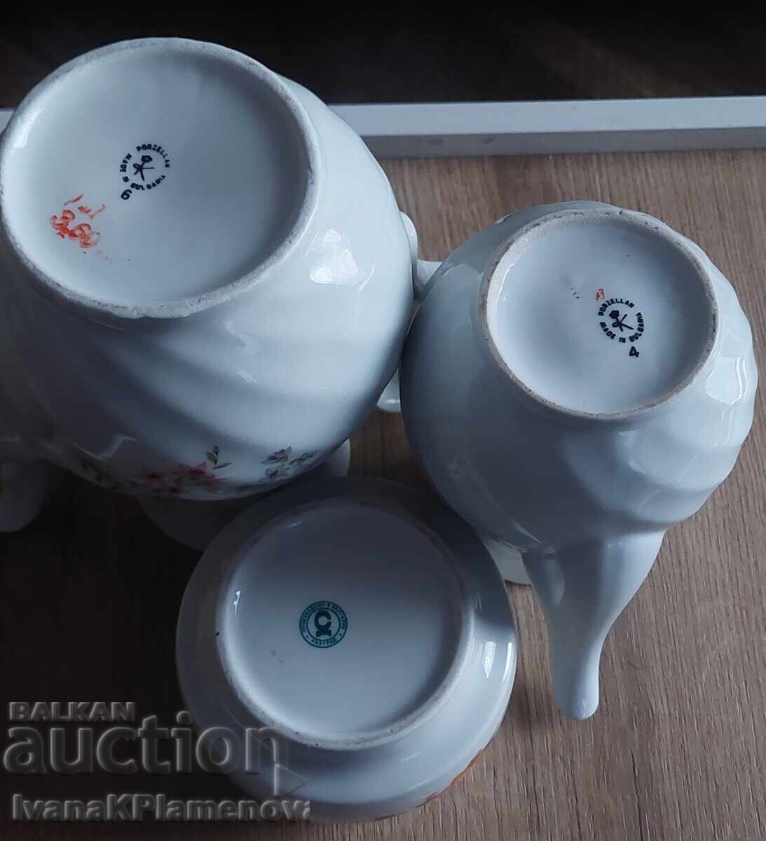 Bulgaria Porcelain: Two Pitchers and a Sugar Bowl for Collectors - 7