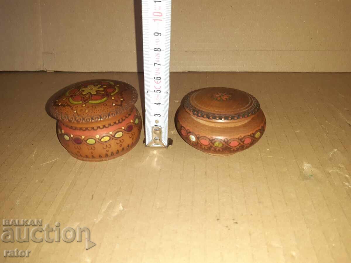 Аукцион Стари красиви дървени солници , солница