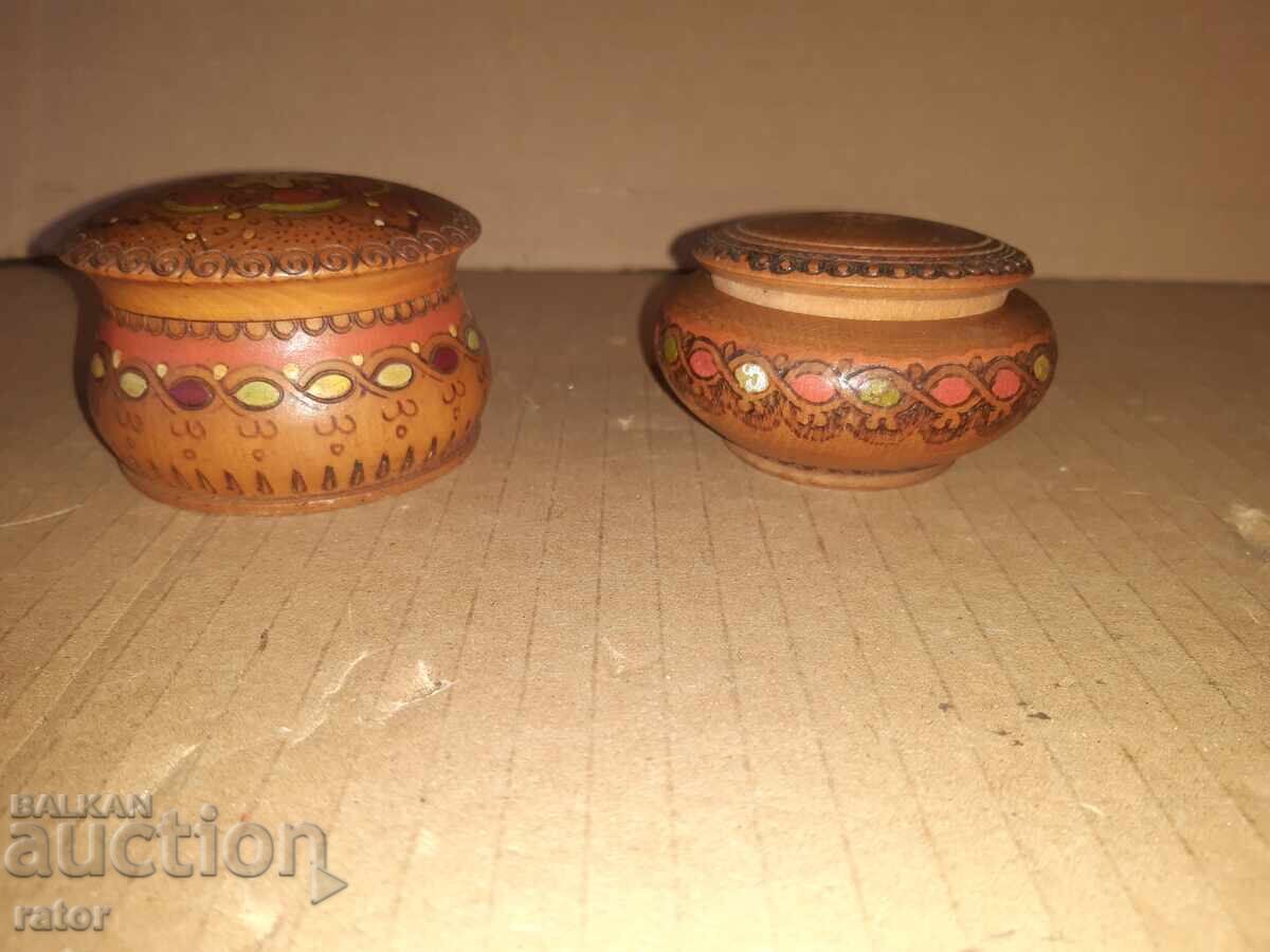 Доставка на Стари красиви дървени солници , солница