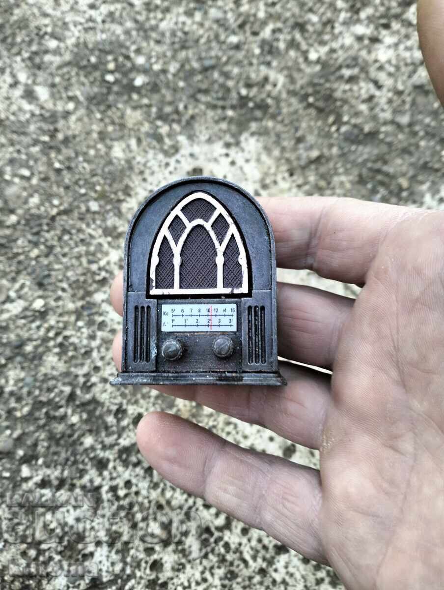 Доставка на Стара колекционерска острилка