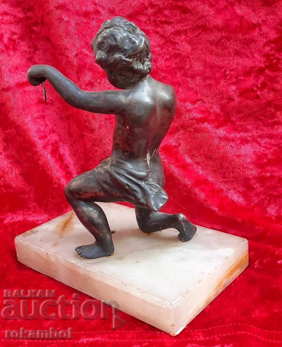 Старинна метална фигурка върху мрамор - 5