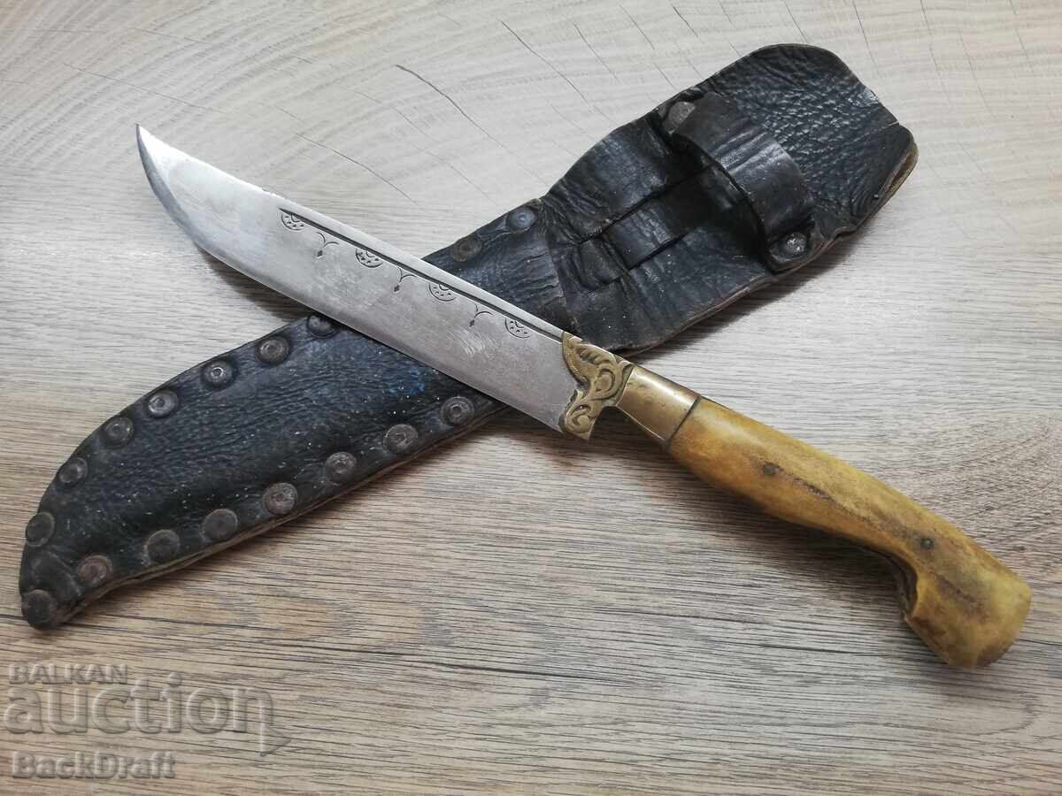 Cuțit Vechi Bulgar, Kulaklia, Lamă, Mâner din Corn cu Teacă