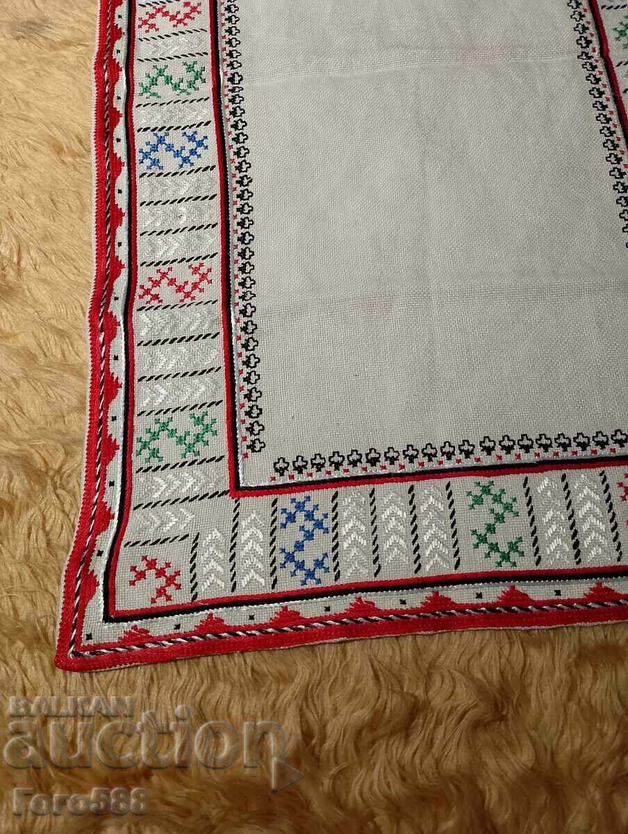 Малка покривка 11 с цена € 1.00 | 1.96 лв.