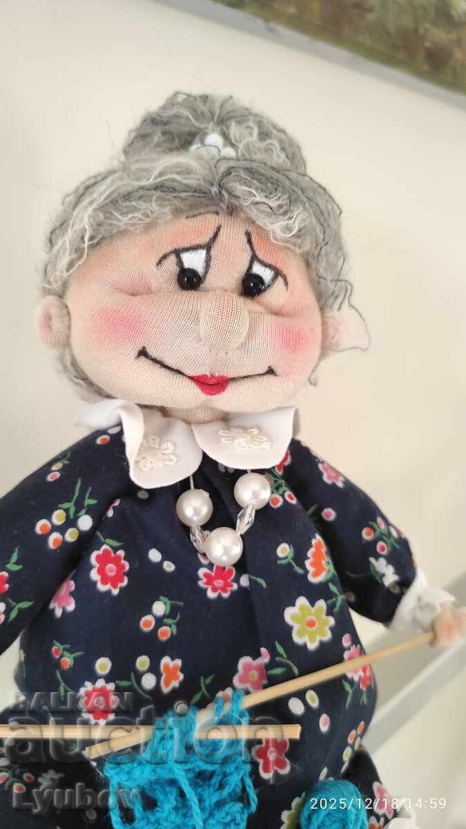 Кукла Баба Марта. Ръчна изработка. - 5