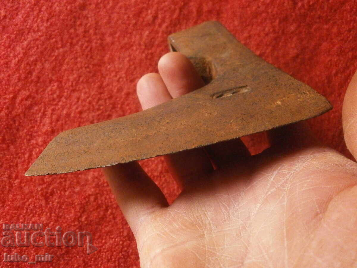 Licitație TOPOR VECHI FORJAT