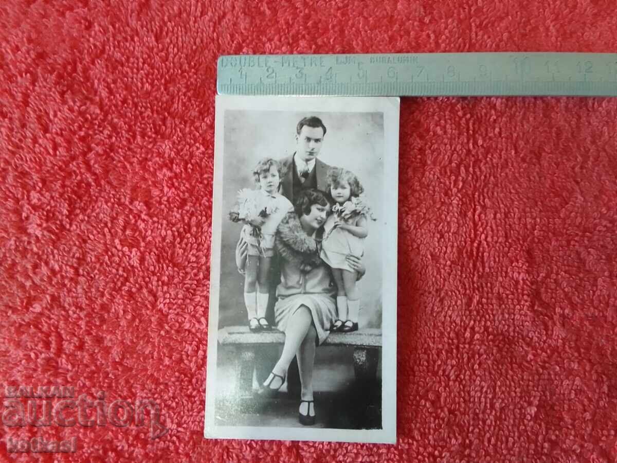 Стара снимка на Семейство 1942 г. Стара снимка на Семейство 1942 г.