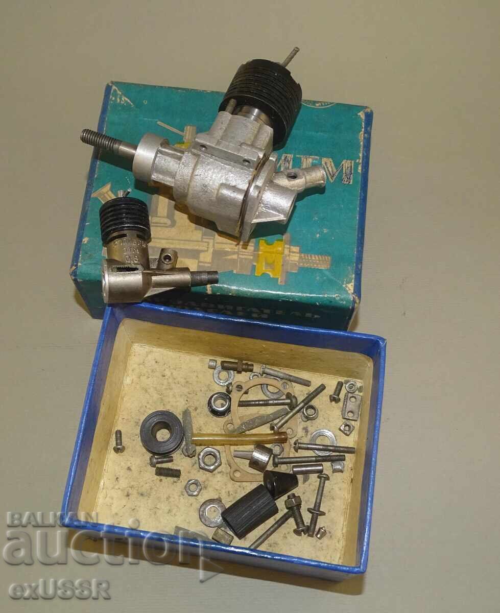 2 buc. motorina motor pentru aeromodel rusesc pentru piese 2 buc. motorina motor pentru aeromodel rusesc pentru piese