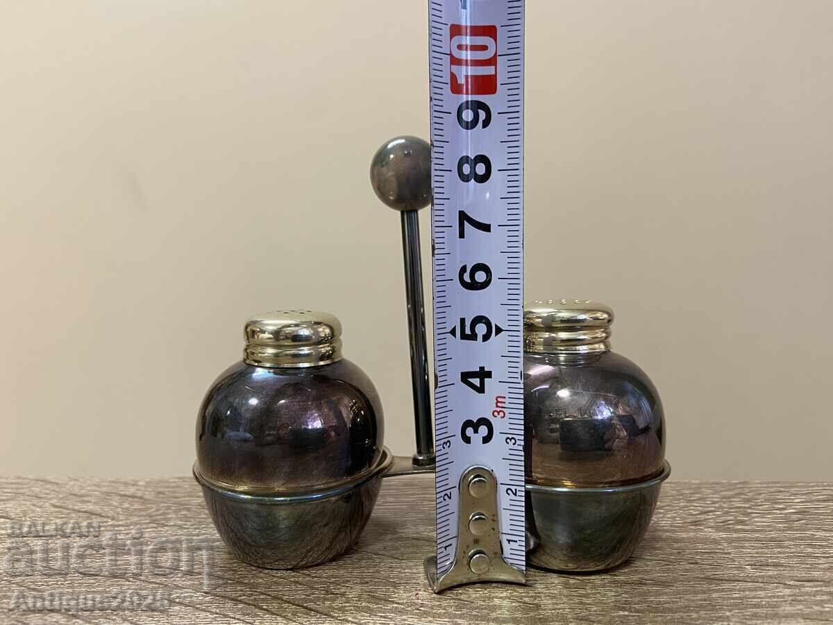 Κομψό vintage σετ αλατοπίπερου με τιμή € 25.00 | 48.90 BGN Κομψό vintage σετ αλατοπίπερου με τιμή € 25.00 | 48.90 BGN