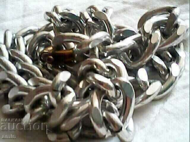 Auction beautiful 100 gram chain Auction beautiful 100 gram chain