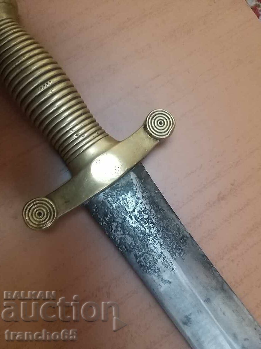 Delivery of French M1831 Tesak