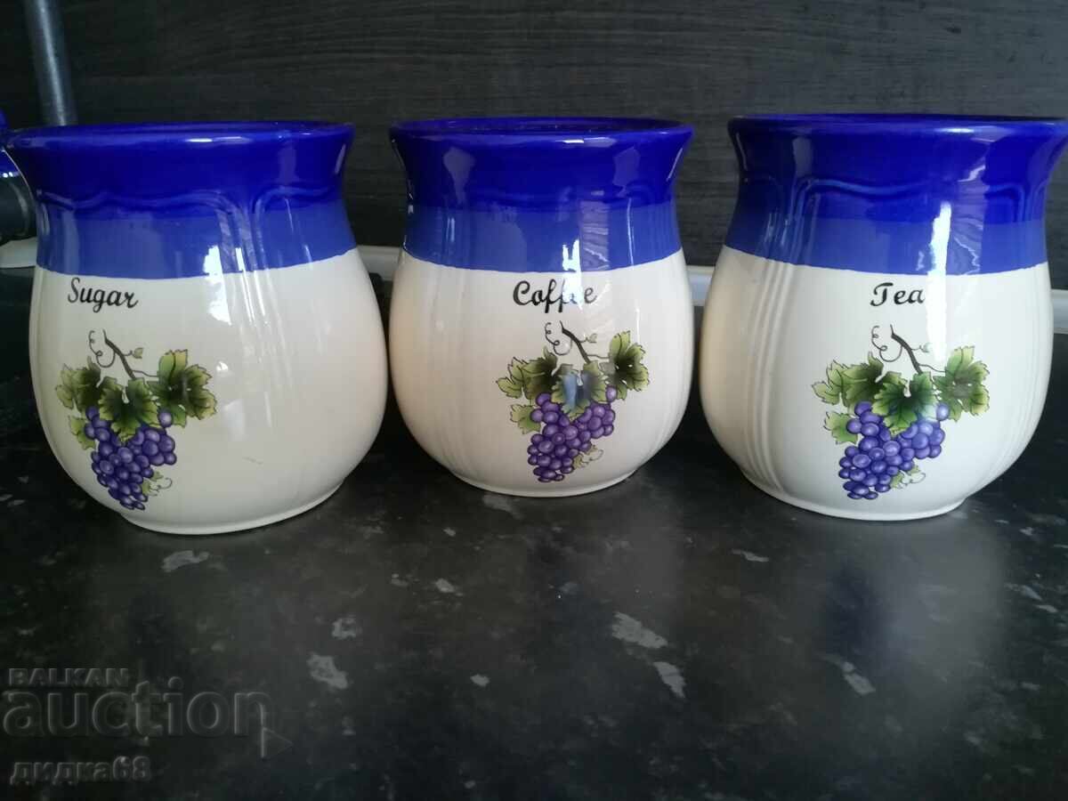 Ένα όμορφο σέρβις πορσελάνης 15 τεμαχίων με τιμή € 15.34 | 30.00 BGN