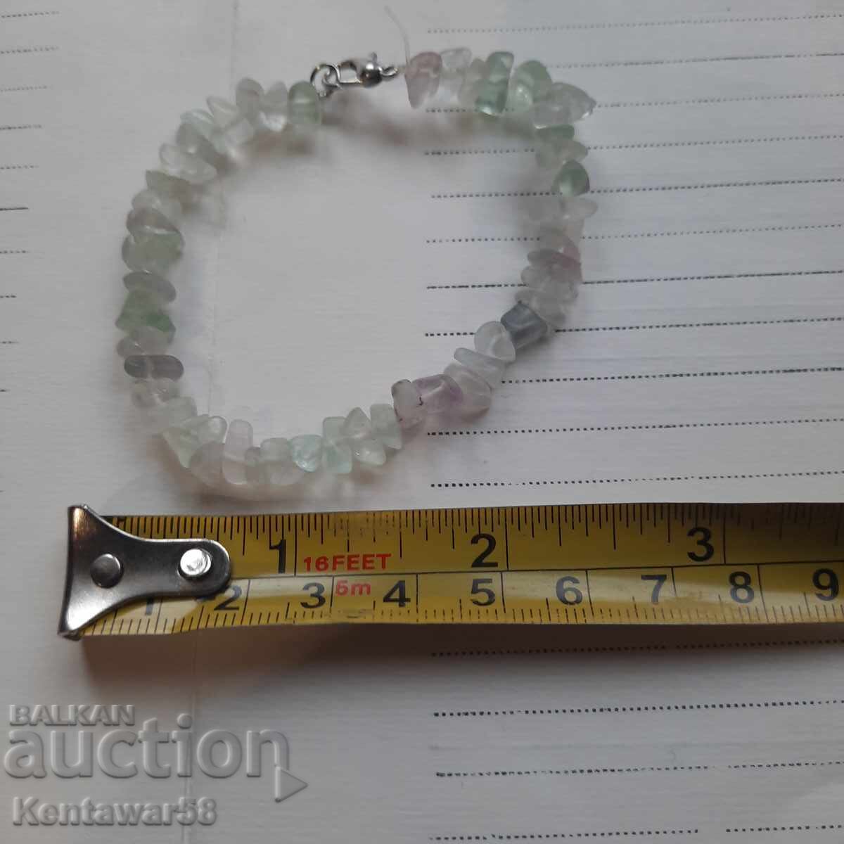 Гривна полускъпоценни камъни. с цена 6.00 лв. | € 3.07