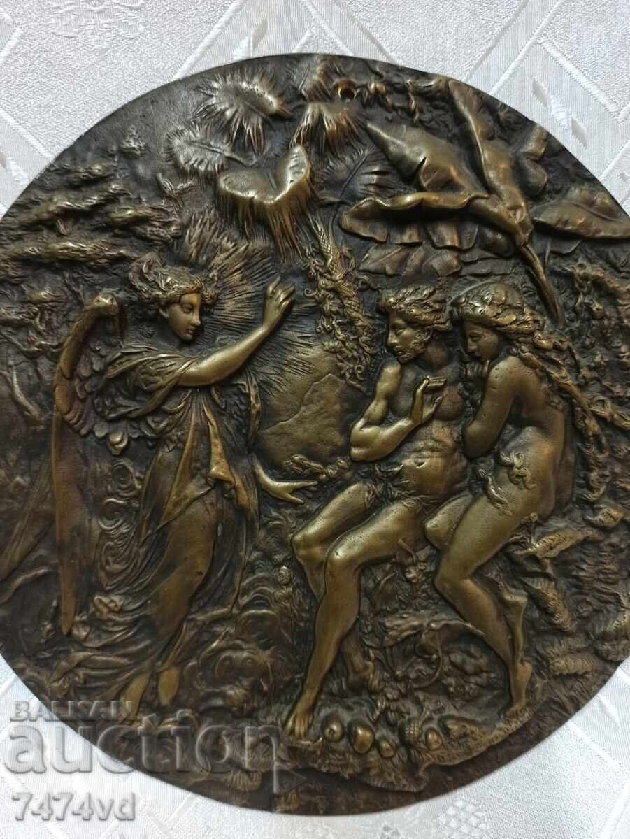 Licitație Placă masivă de bronz antică, cu relief - basorelief Adam și Eva