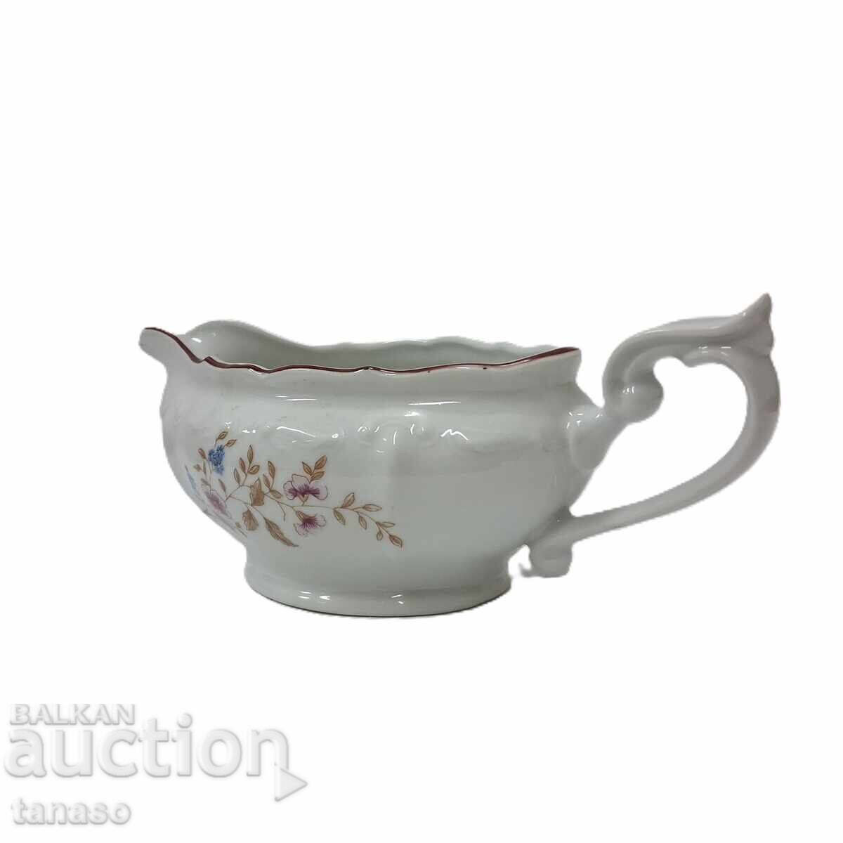 Sosieră retro din porțelan bulgăresc cu preț € 17.90 | 35.01 BGN