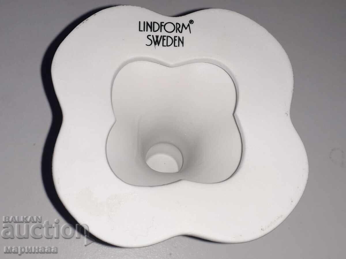 Παράδοση Κηροπήγιο. Πορσελάνη. Σουηδία