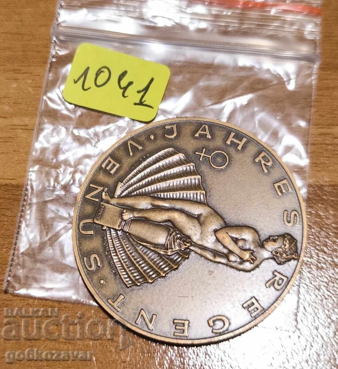 Licitație Medalie cu calendar Austria Anul Conducător Venus 1983 Bronz