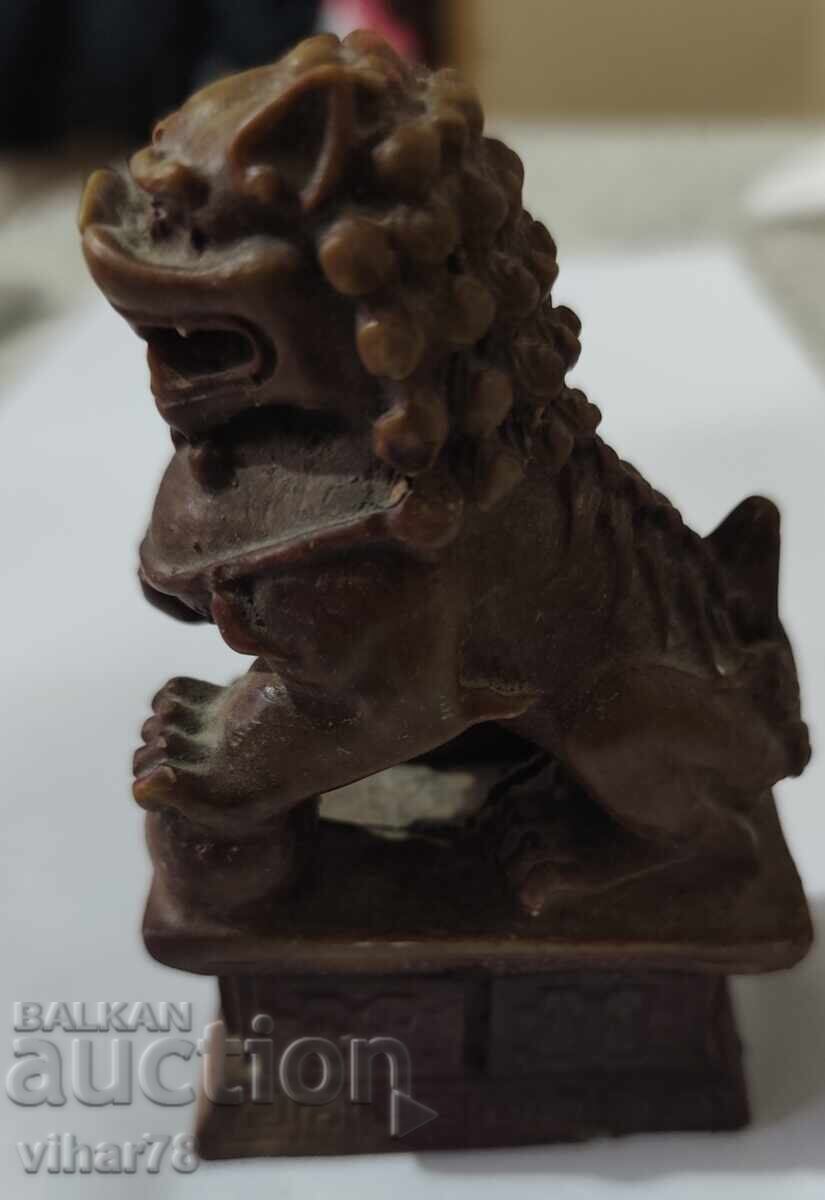 Фигура с цена € 20.45 | 40.00 лв. Фигура с цена € 20.45 | 40.00 лв.