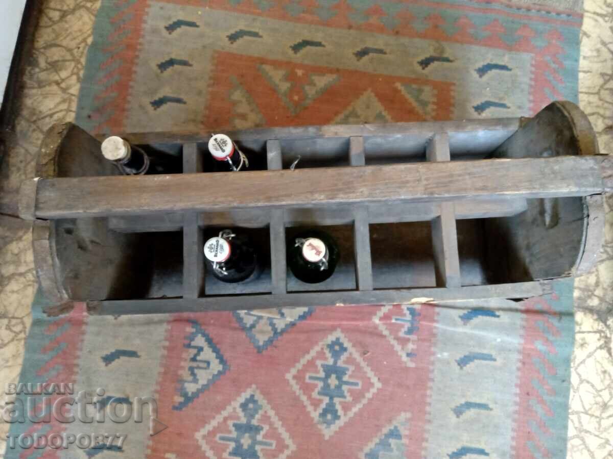 "KACA" PENTRU STICLE DIN TIMPUL REGAL cu preț € 21.00 | 41.07 BGN