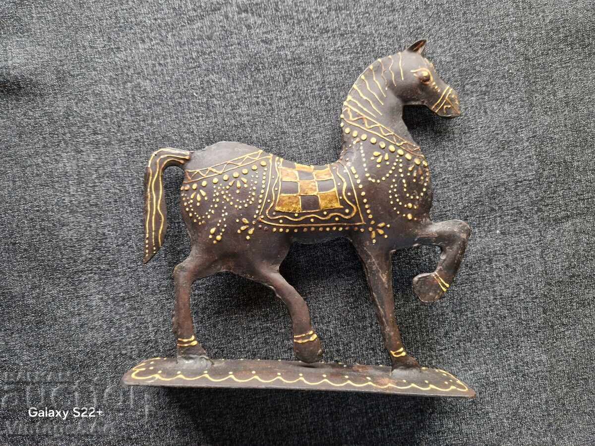 Licitație Figurină metalică veche de tablă, cal Licitație Figurină metalică veche de tablă, cal