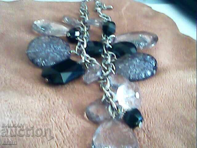 Доставка на лот от красиви  гривне          е дервана броиница