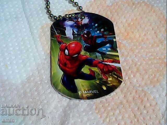 Доставка на красиви колиета