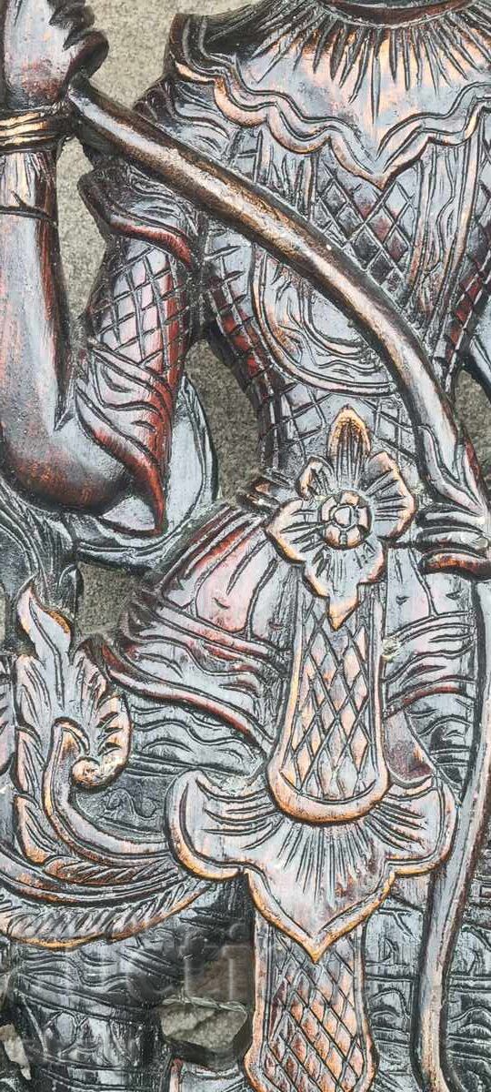 Livrarea Sculptură în lemn, sculptură