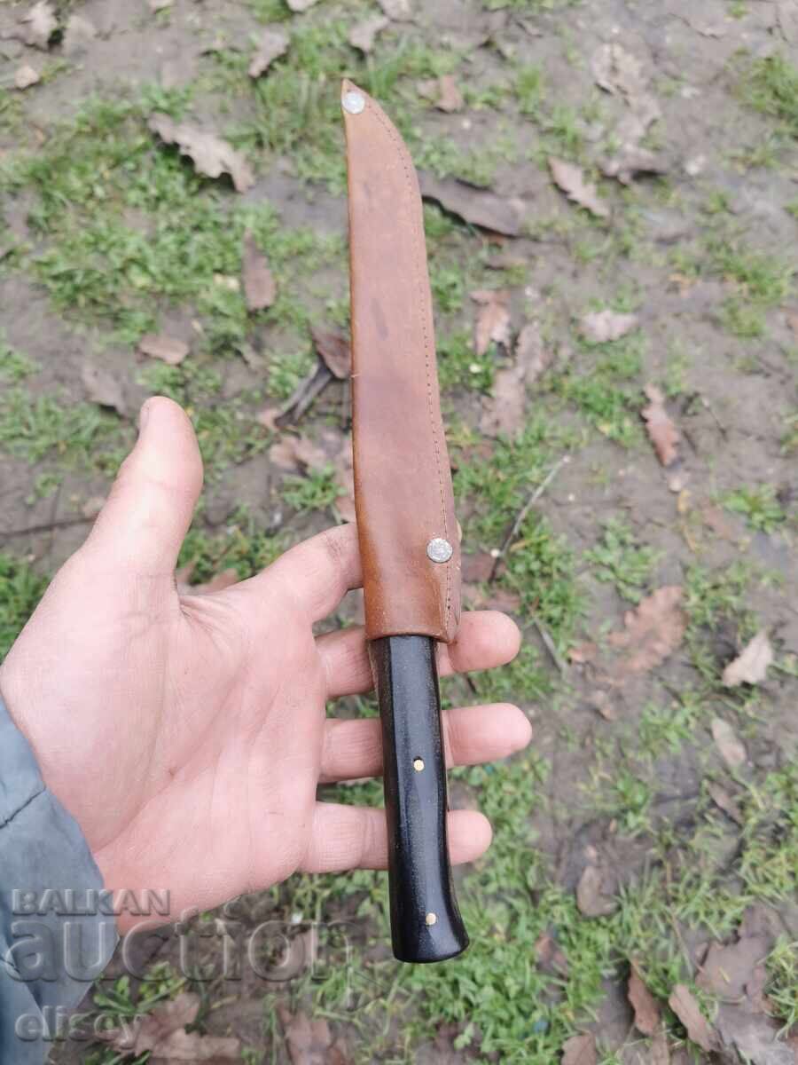 Licitație Cuțit vechi de măcelar Gabrovo cu teacă originală