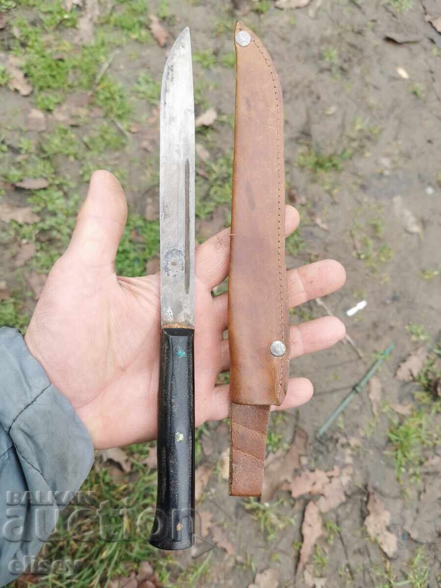 Cuțit vechi de măcelar Gabrovo cu teacă originală