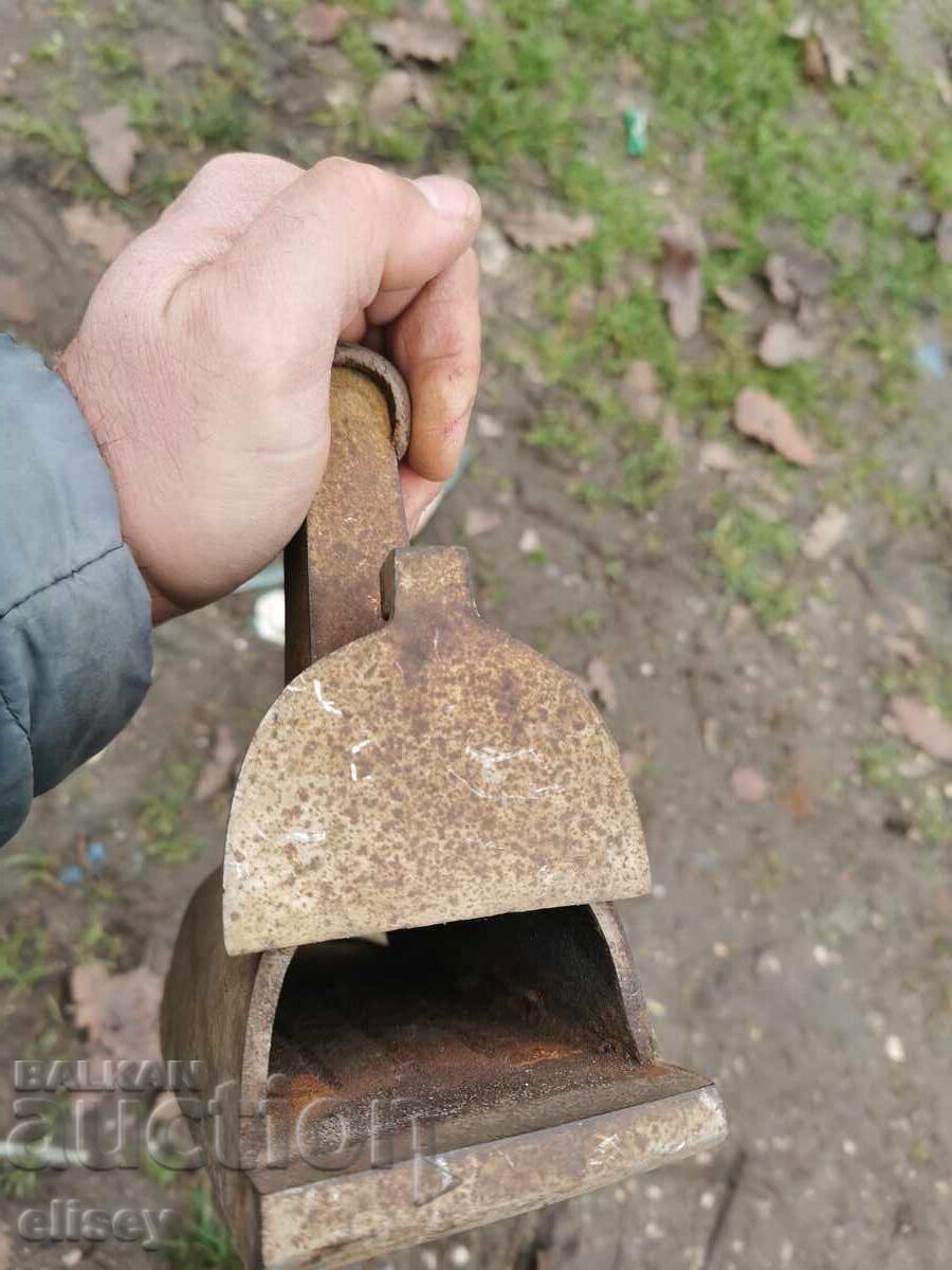 Fier de călcat vechi german pe jar - 7