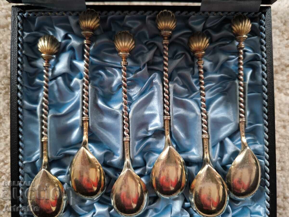 Сребърни лъжички, изработени от висококачествено сребро 800 с цена € 306.78 | 600.01 лв.