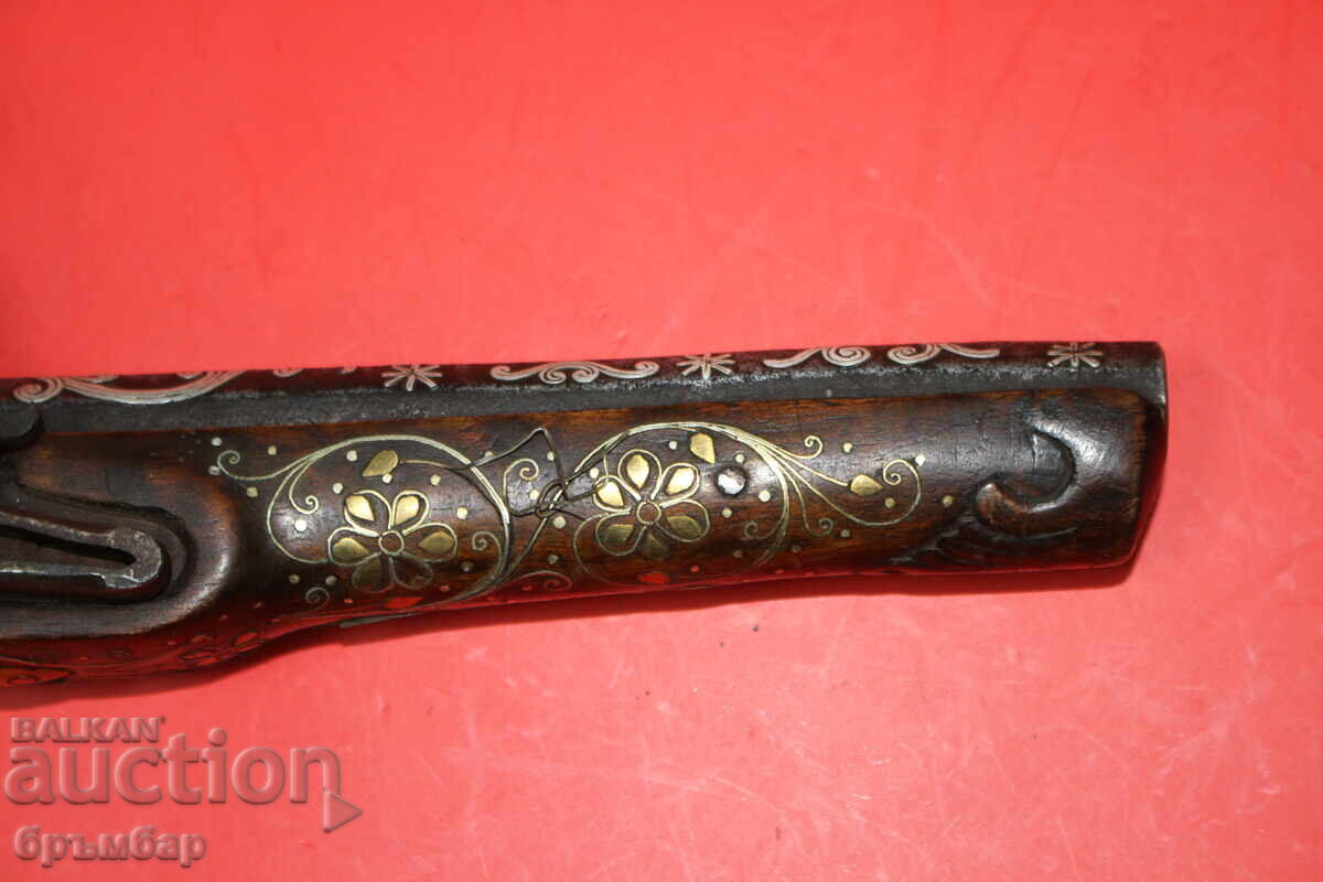 Δημοπρασία Πιστόλι πυροβόλο με πυρίτιο, με διακοσμητικά και ασήμι στην κάννη