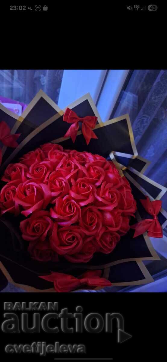 Auction  Bouquet of 31 roses