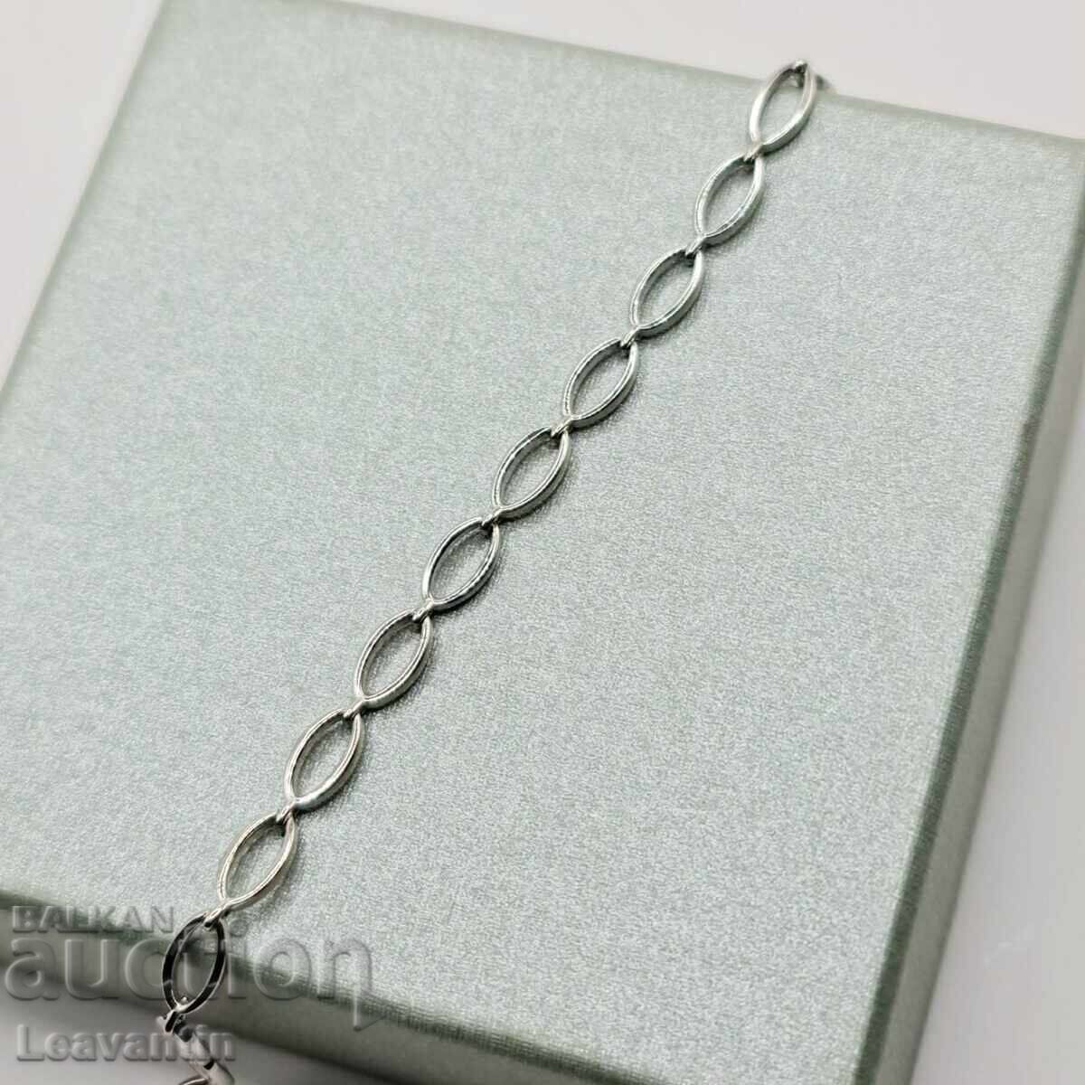 Доставка на Сребърна гривна „Свързаност“ Доставка на Сребърна гривна „Свързаност“