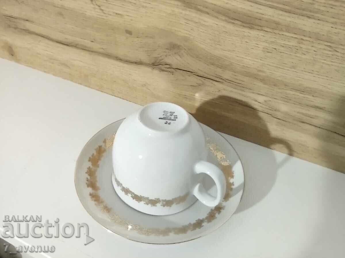 O ceașcă de cafea/ceai foarte frumoasă, porțelan fin 22.12.25 - 6 O ceașcă de cafea/ceai foarte frumoasă, porțelan fin 22.12.25 - 6