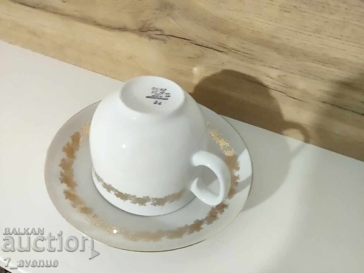 O ceașcă de cafea/ceai foarte frumoasă, porțelan fin 22.12.25 - 7 O ceașcă de cafea/ceai foarte frumoasă, porțelan fin 22.12.25 - 7