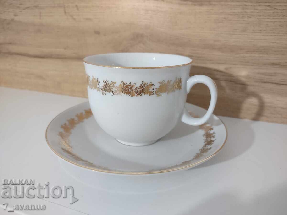 O ceașcă de cafea/ceai foarte frumoasă, porțelan fin 22.12.25 O ceașcă de cafea/ceai foarte frumoasă, porțelan fin 22.12.25