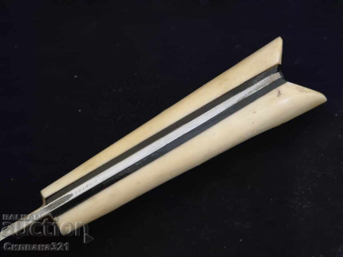 Licitație Cuțit, Mâner din Os Licitație Cuțit, Mâner din Os