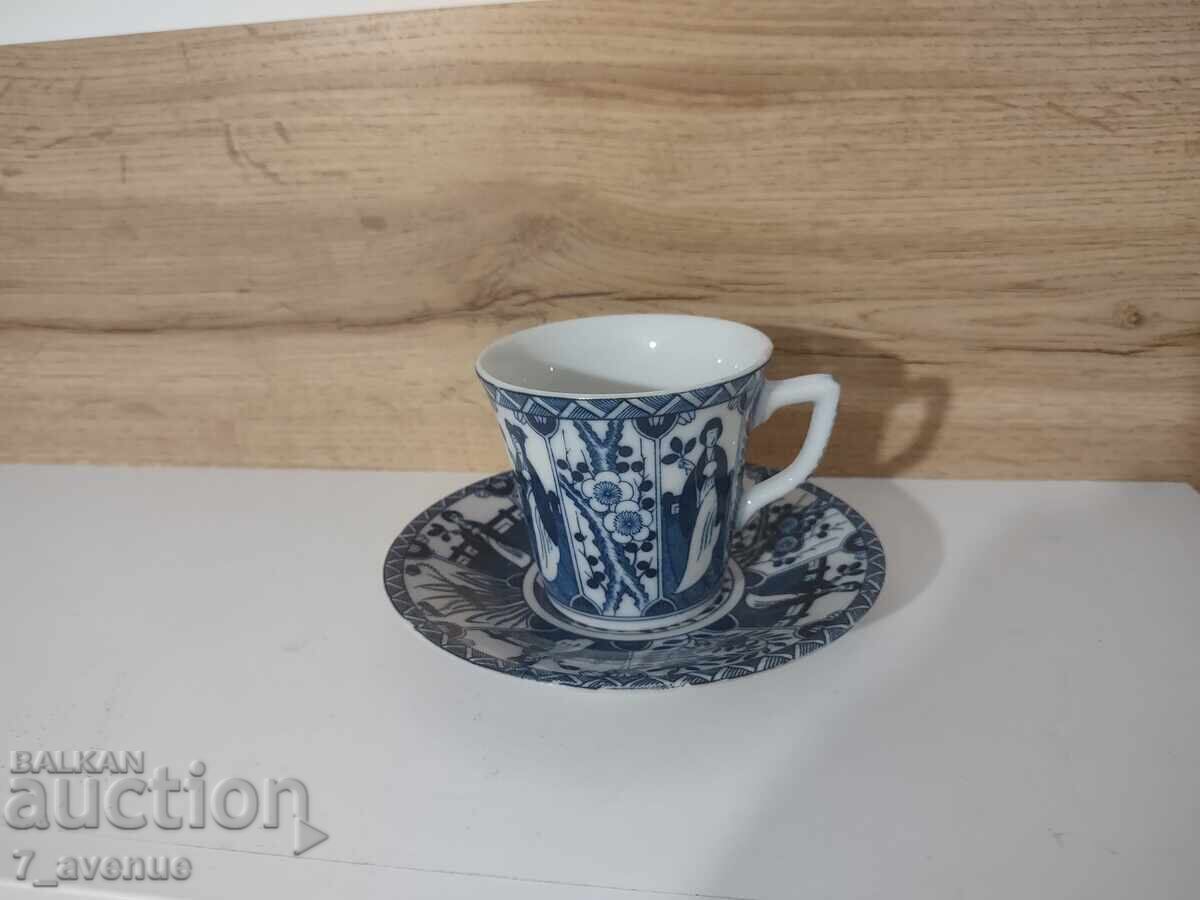 Livrarea Ceașcă de cafea/ceai verde foarte frumoasă, porțelan fin 22.12.25 Livrarea Ceașcă de cafea/ceai verde foarte frumoasă, porțelan fin 22.12.25