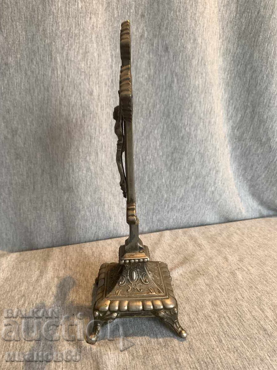 Licitație Vechi crucifix de masă Licitație Vechi crucifix de masă