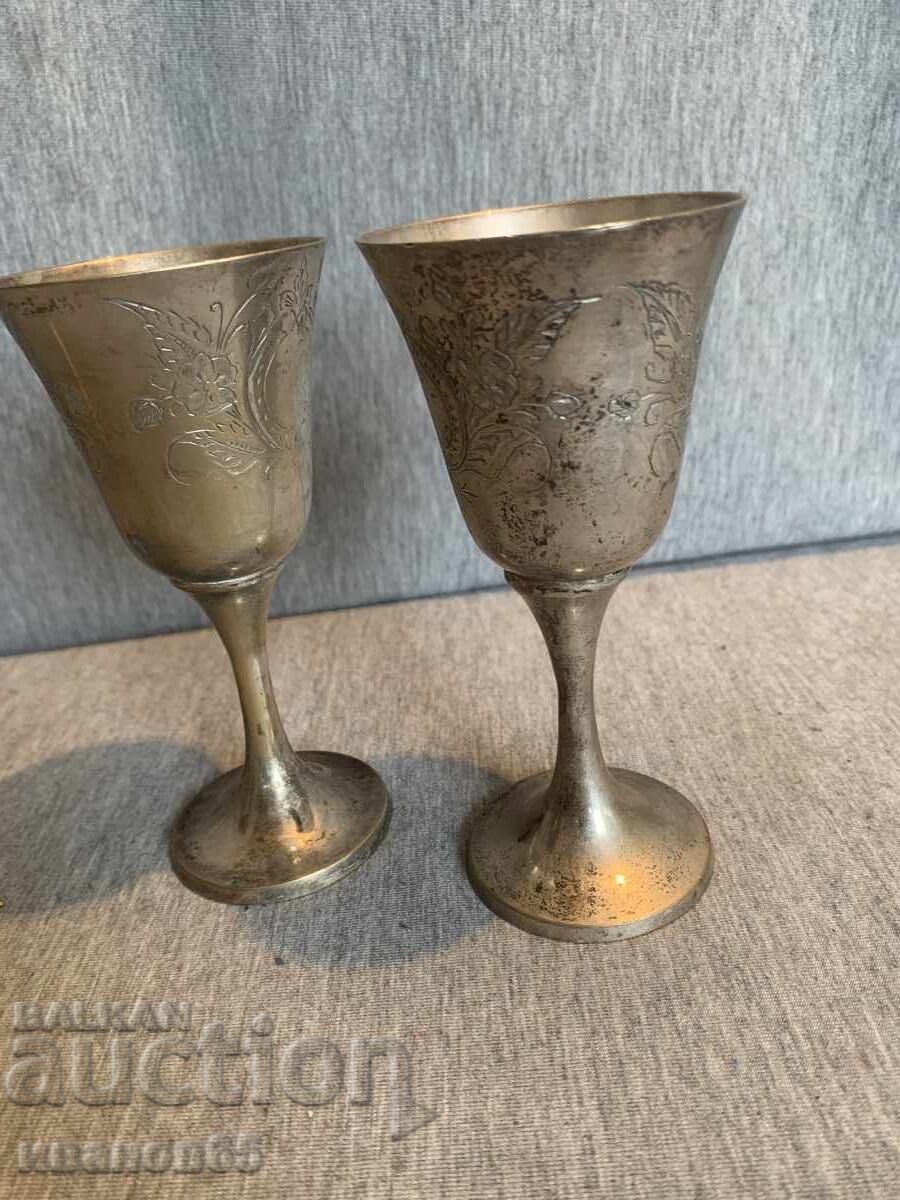 Δημοπρασία Χάλκινα χαραγμένα ποτήρια Δημοπρασία Χάλκινα χαραγμένα ποτήρια