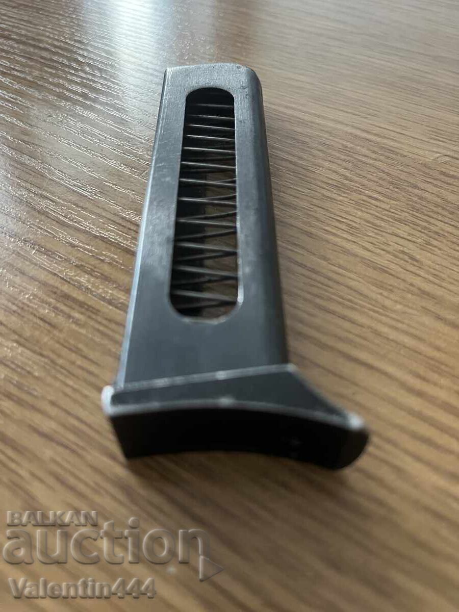 Licitație Rezervă pentru pistol "MAKAROV", cal. 9x18mm