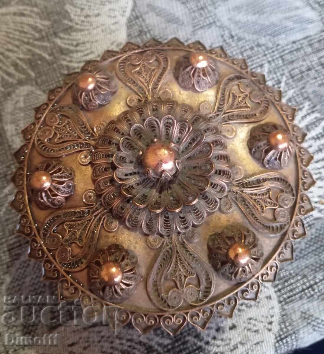 Аукцион Меден съд бонбониера фруктиера