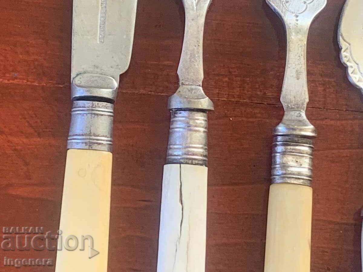 FURCULIȚĂ CUȚIT LINGURĂ TACÂM VECHI - 5 FURCULIȚĂ CUȚIT LINGURĂ TACÂM VECHI - 5
