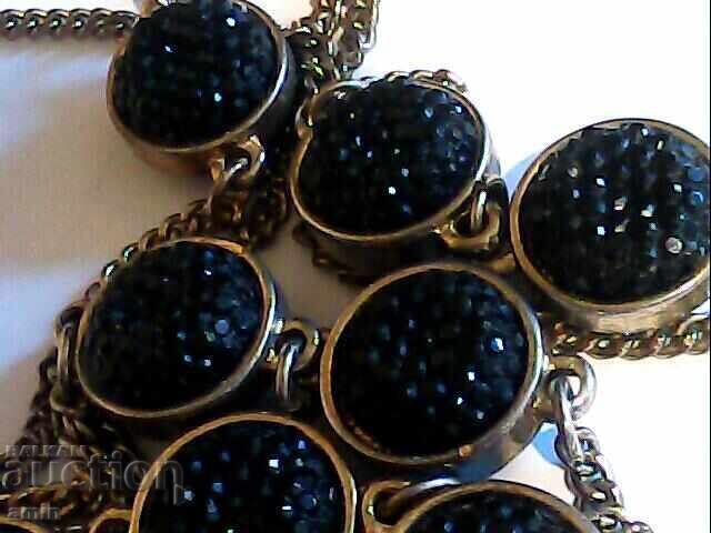 Аукцион стар колие сес кристали