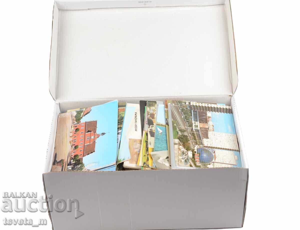 Ταχυδρομικές κάρτες και ευχετήριες κάρτες γεμάτο κουτί 30 x 18 x 13 εκ