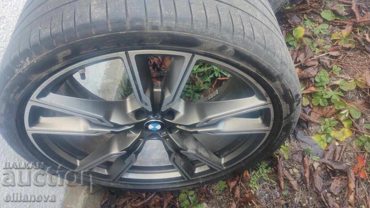 Auction  4 pcs. Rims with tires M 22 inch for BMW X6, X7