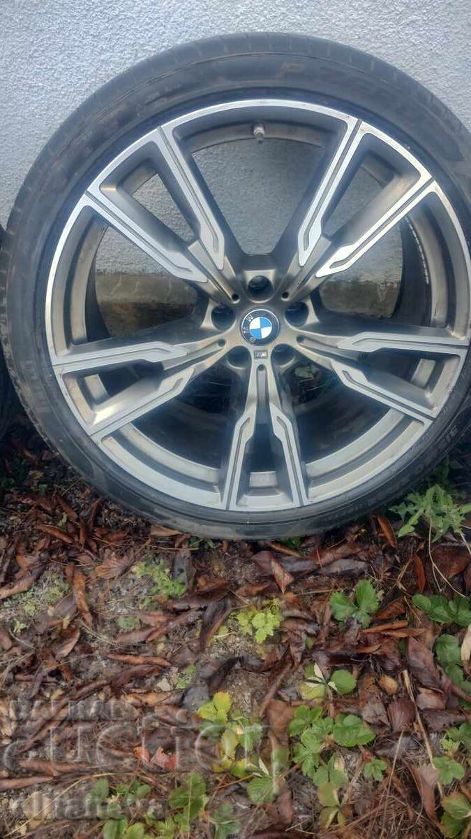 4 pcs. Rims with tires M 22 inch for BMW X6, X7